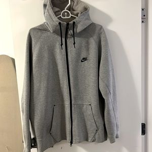 Men’s Nike zip up sweater